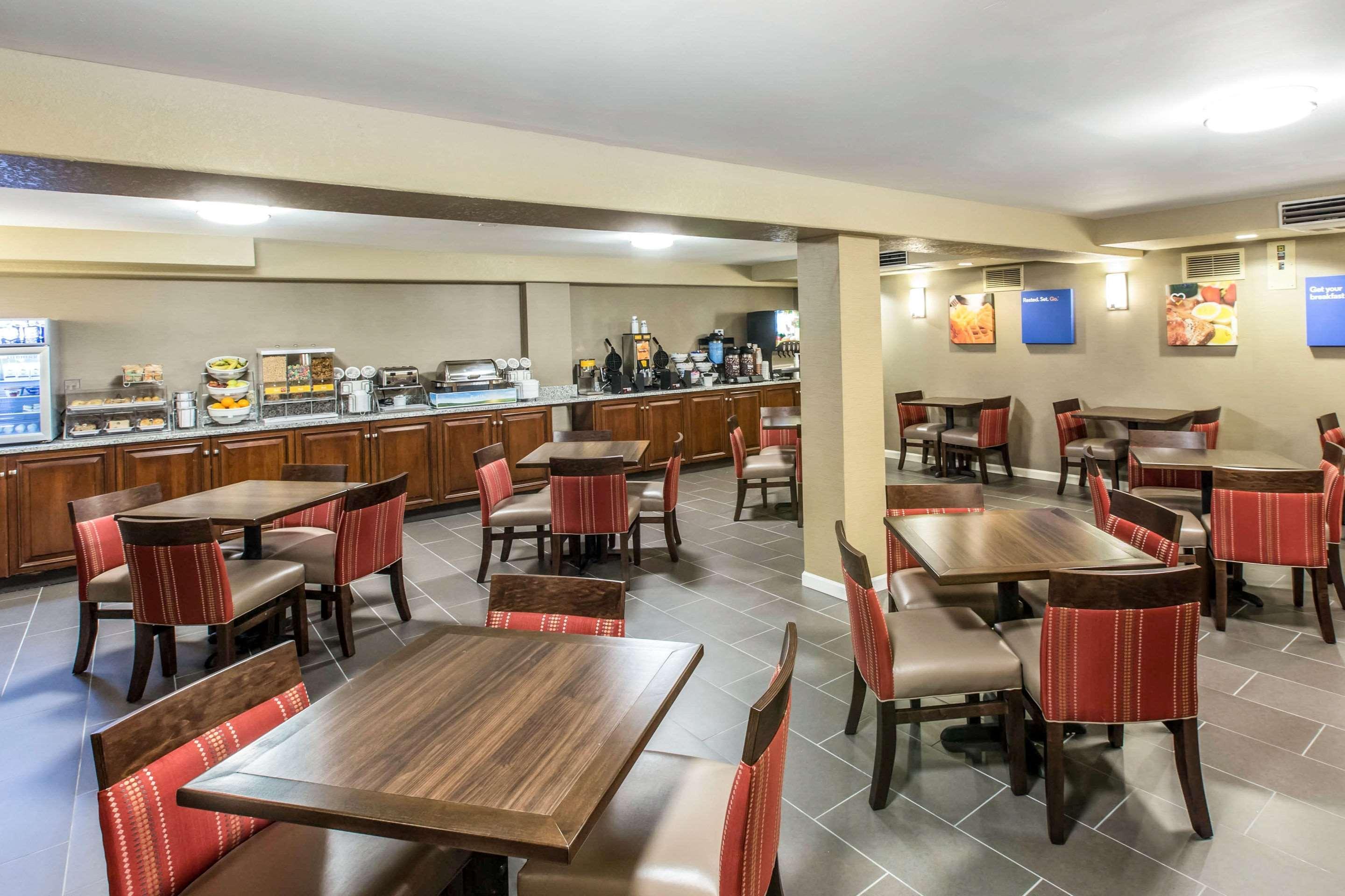 Comfort Inn & Suites Knoxville West Екстериор снимка